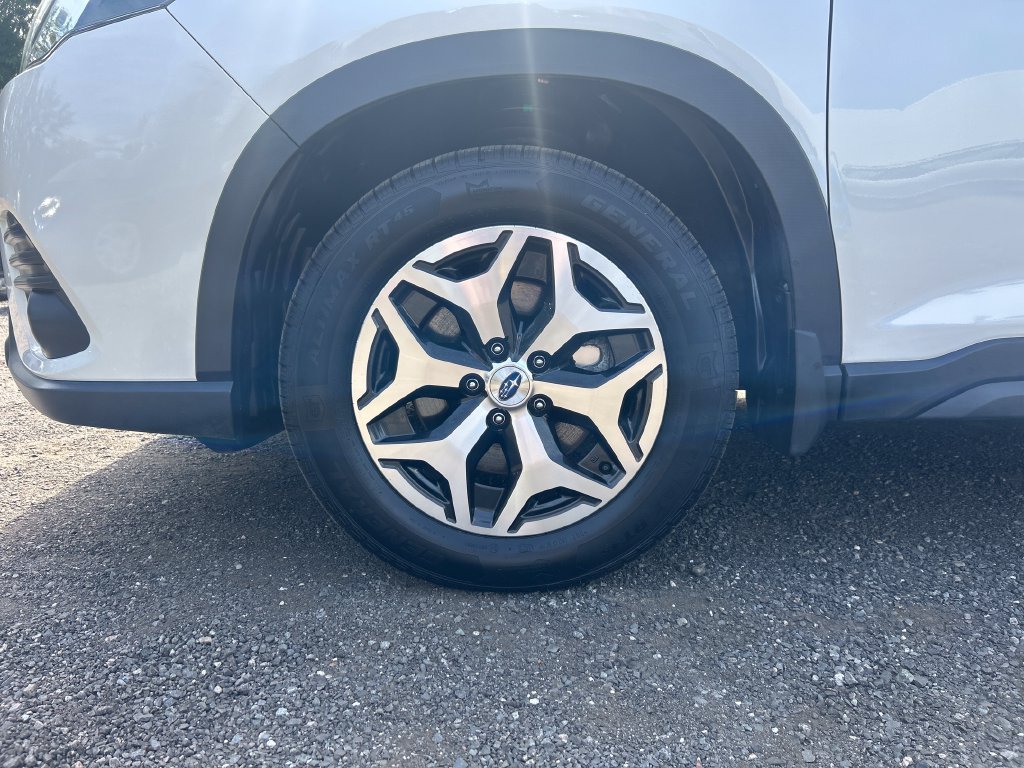 Certified 2023 Subaru Forester Premium AWD/4WD image 25