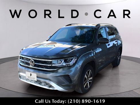 Used 2023 Volkswagen Atlas SE image 3