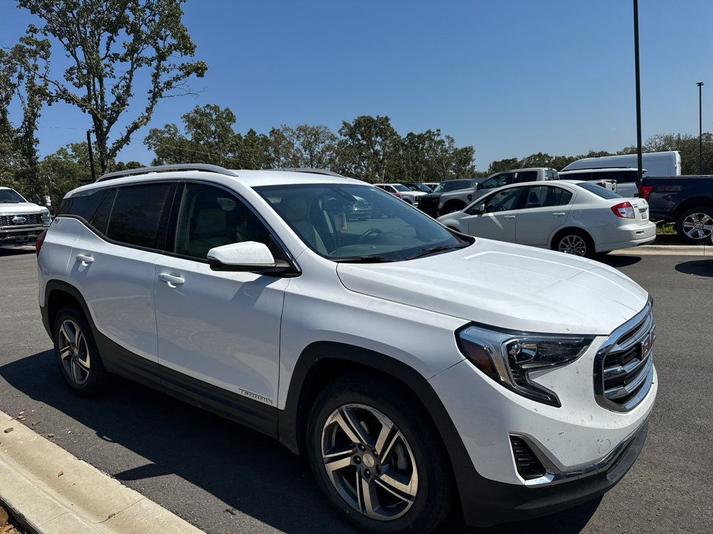Used 2020 GMC Terrain SLT w/ Preferred Package AWD/4WD image 4