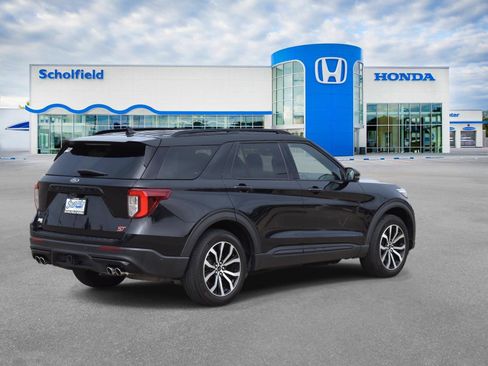 Used 2020 Ford Explorer ST w/ Premium Technology Package image 3