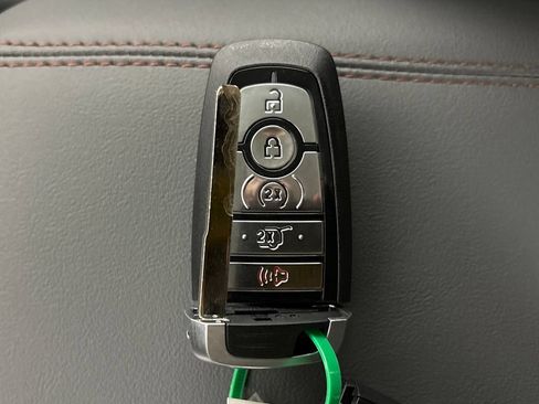 New 2026 Ford Explorer Active w/ Active Comfort Package RWD image 33