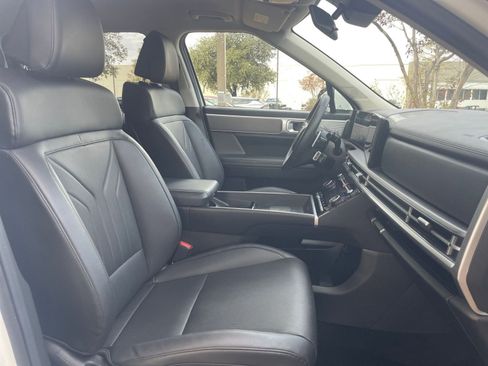 Used 2025 Hyundai Santa Fe SEL image 36