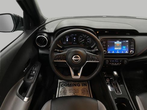 Certified 2024 Nissan Kicks SR w/ SR Premium Package FWD image 12