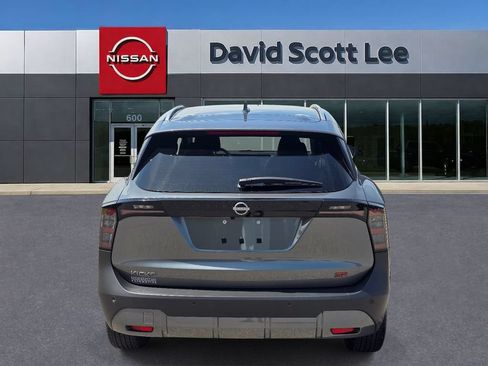 Used 2025 Nissan Kicks SR FWD image 7