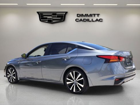 Used 2020 Nissan Altima 2.5 SR FWD image 3