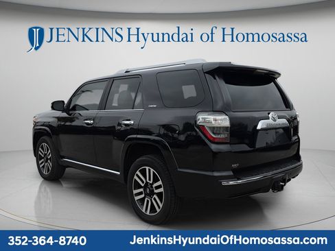 Used 2021 Toyota 4Runner Limited AWD/4WD image 6
