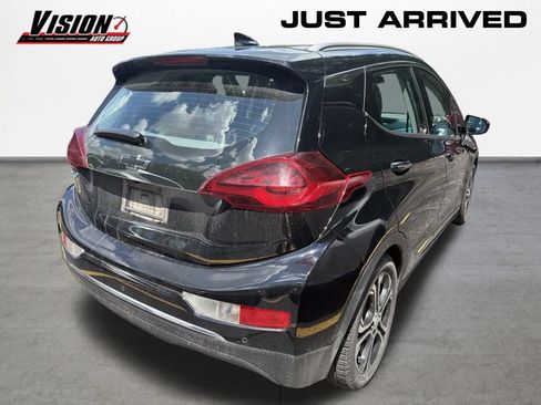 Used 2020 Chevrolet Bolt Premier w/ Infotainment Package FWD image 4