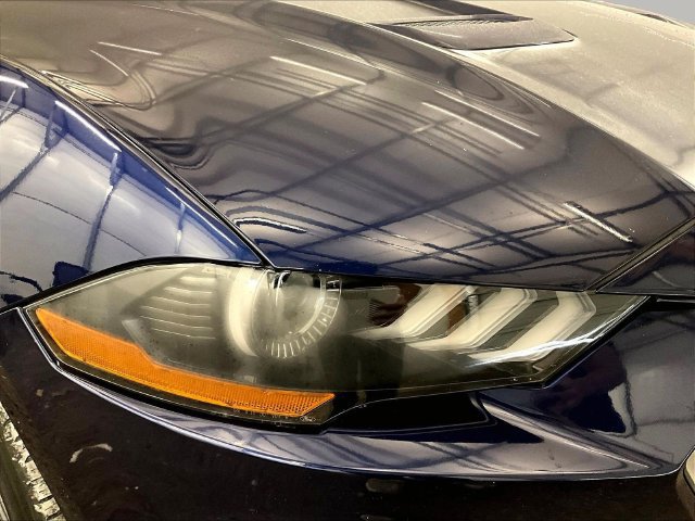 Used 2018 Ford Mustang Coupe w/ Equipment Group 101A RWD image 27