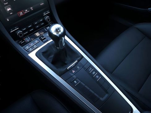 Used 2024 Porsche 718 Cayman S RWD image 25