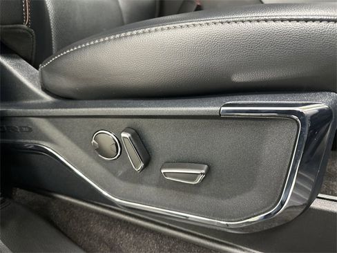 Used 2021 Ford F150 Lariat image 26