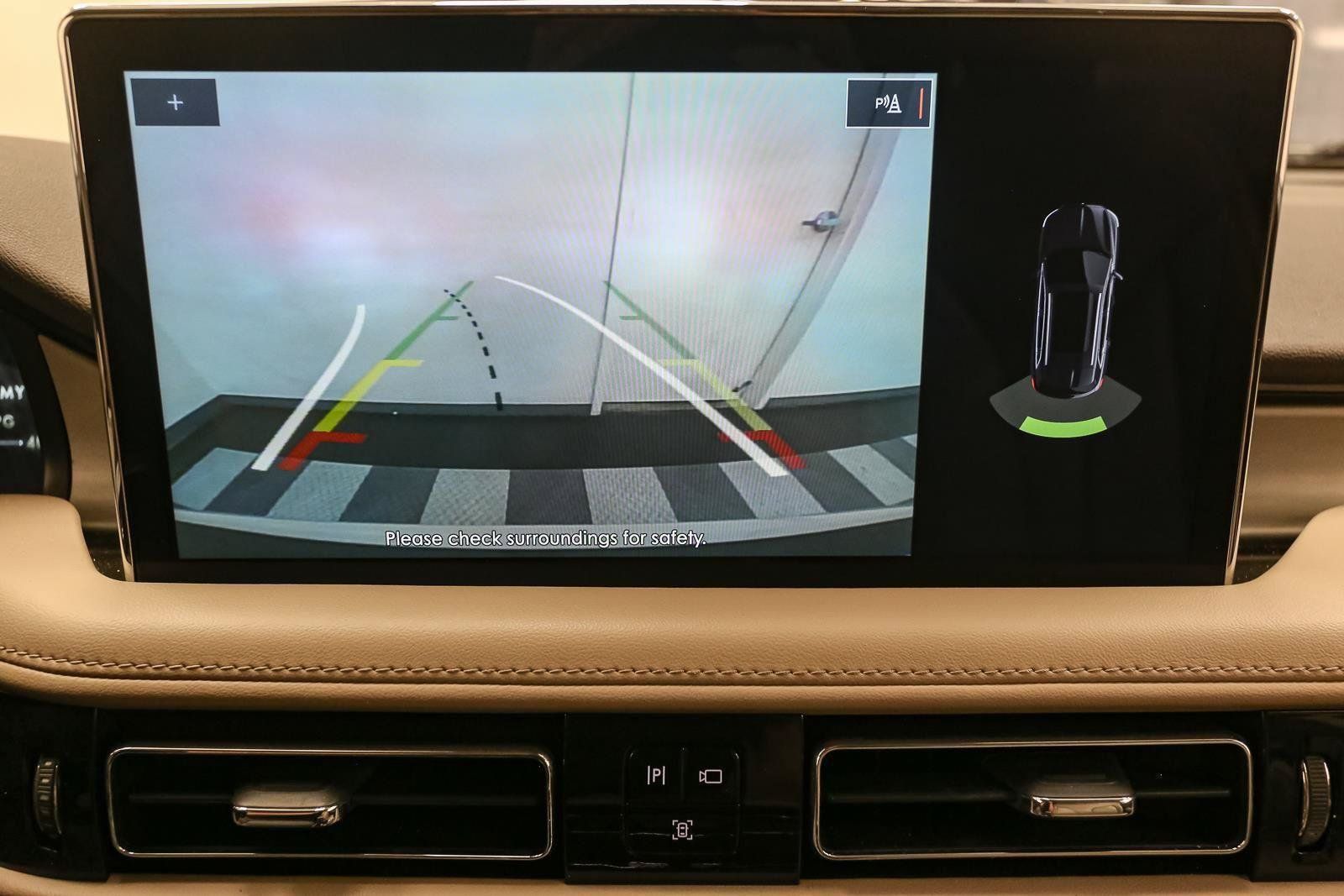 Used 2023 Lincoln Nautilus AWD w/ Premium Package image 30