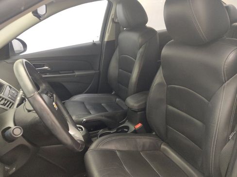 Used 2014 Chevrolet Cruze LT image 17