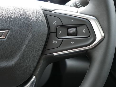 New 2026 Chevrolet Trax LT w/ Sunroof Package FWD image 16