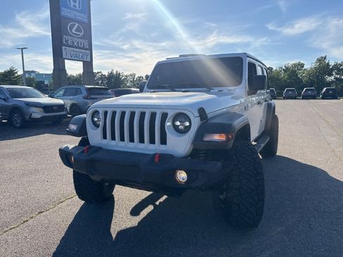 Used 2022 Jeep Wrangler Unlimited Sport AWD/4WD image 16