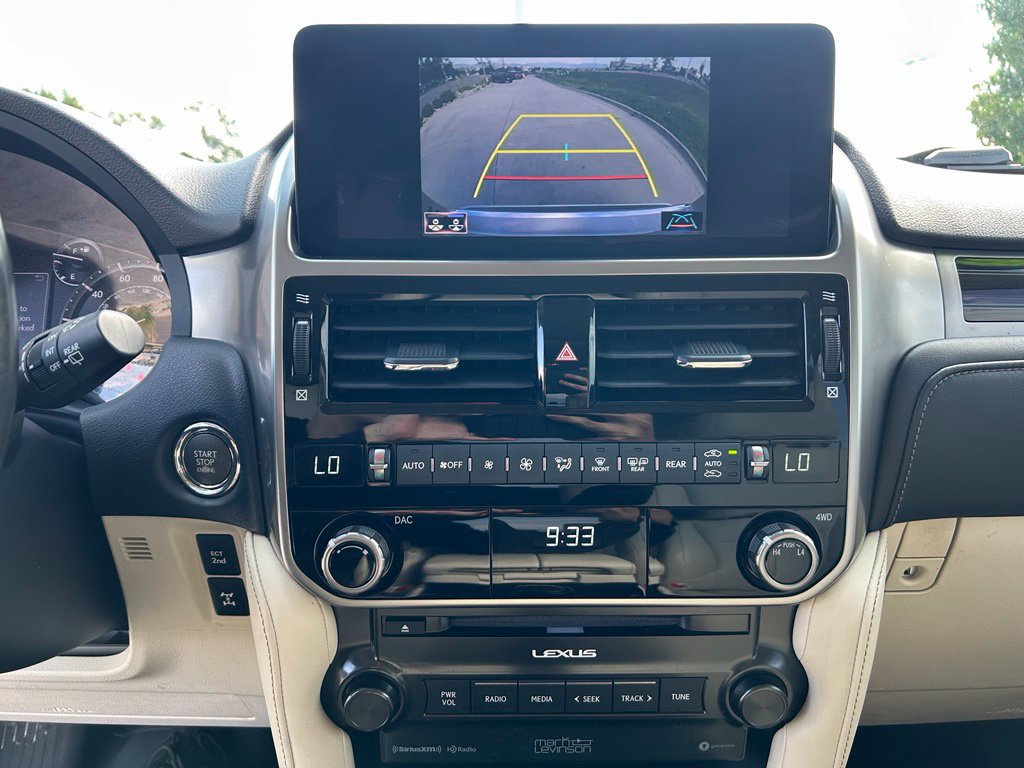 Used 2023 Lexus GX 460 Premium w/ Accessory Package AWD/4WD image 22