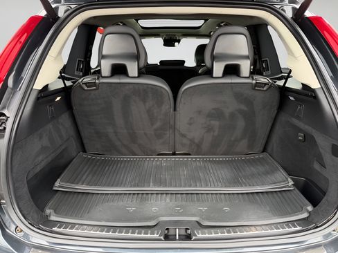 Used 2022 Volvo XC90 T6 Momentum w/ Advanced Package AWD/4WD image 24