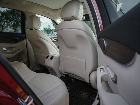 Certified 2022 Mercedes-Benz GLC 300 4MATIC image 32