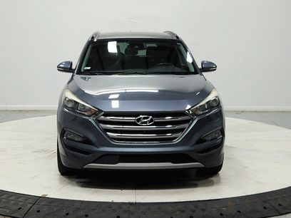 Used 2018 Hyundai Tucson Limited w/ Ultimate Package 02
