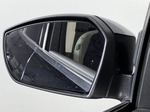 Used 2017 Ford Escape SE w/ Equipment Group 201A image 37