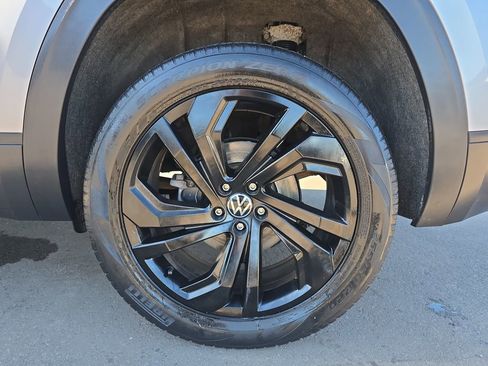 Used 2020 Volkswagen Atlas Cross Sport SEL image 36