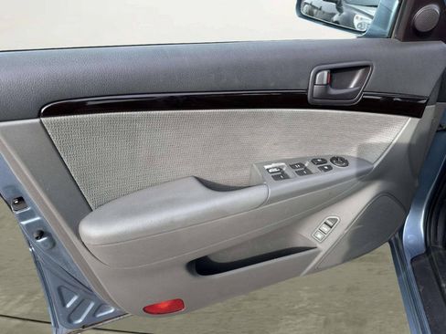 Used 2009 Hyundai Sonata GLS w/ Popular Equipment Pkg 2 FWD image 11