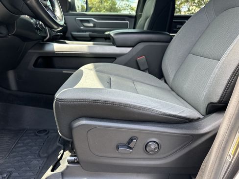 Used 2021 RAM 1500 Big Horn AWD/4WD image 11