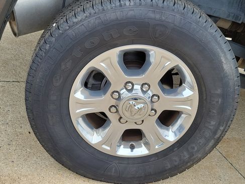 Used 2025 RAM 2500 Big Horn AWD/4WD image 5
