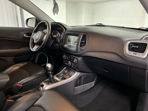 Used 2019 Jeep Compass Latitude w/ Popular Equipment Group image 28