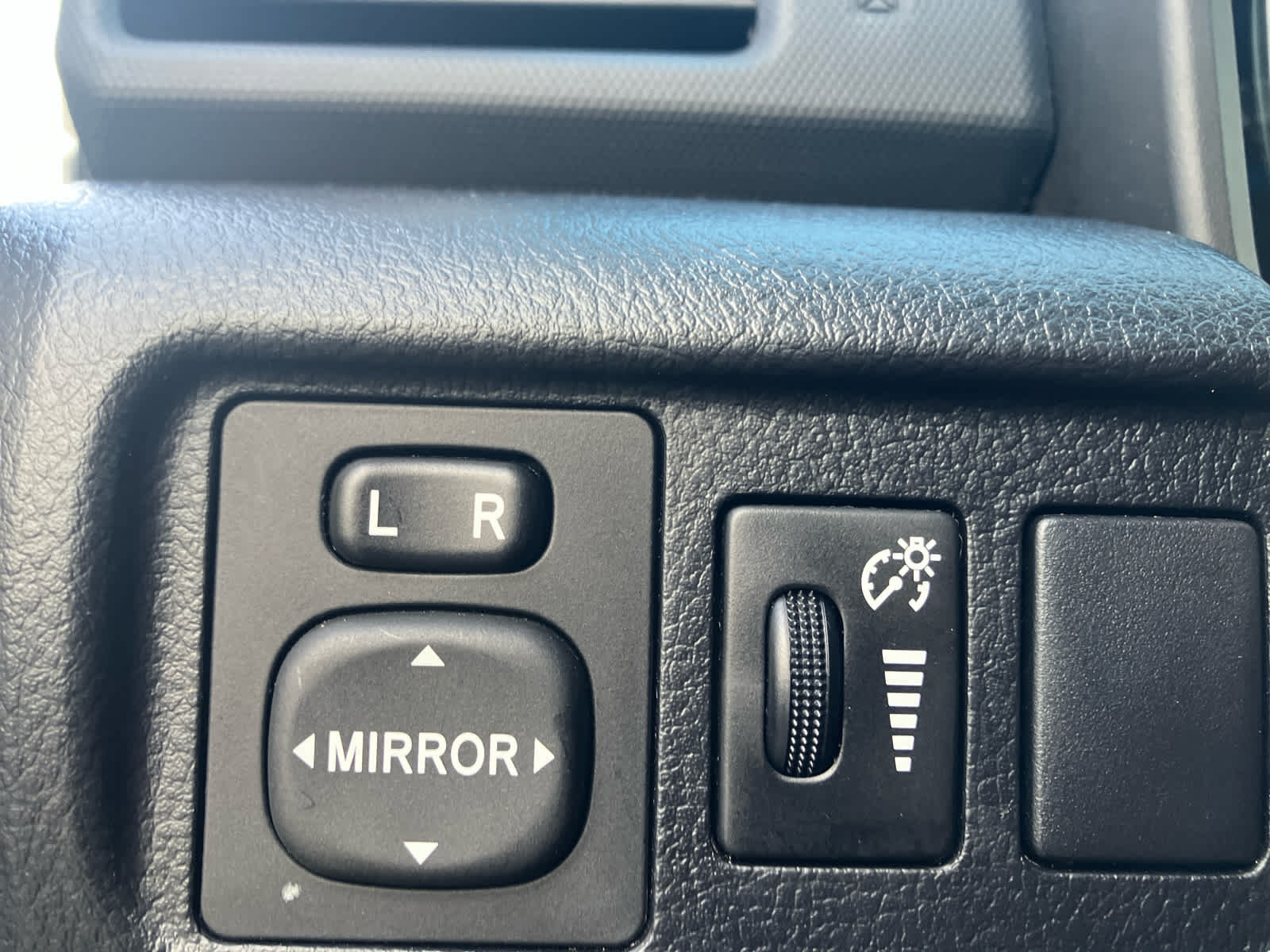 Used 2017 Toyota 4Runner SR5 Premium AWD/4WD image 12