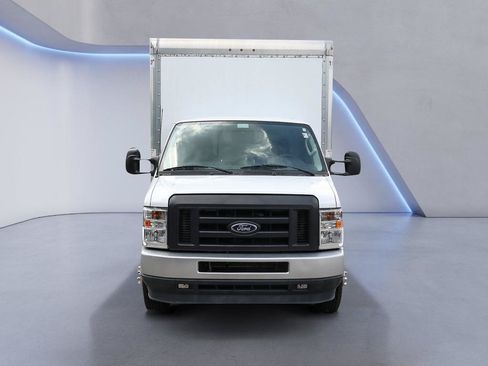 Used 2023 Ford E-450 and Econoline 450 Super Duty w/ Power Windows & Locks Group RWD image 11