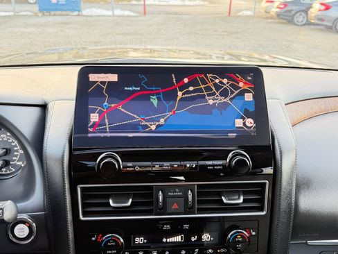 Used 2021 Nissan Armada SL w/ Captain's Chairs Package image 22