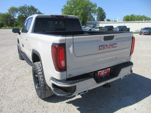 New 2026 GMC Sierra 1500 AT4 w/ AT4 Premium Package AWD/4WD image 11