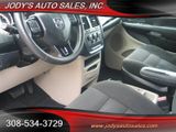Used 2016 Dodge Grand Caravan SE image 4