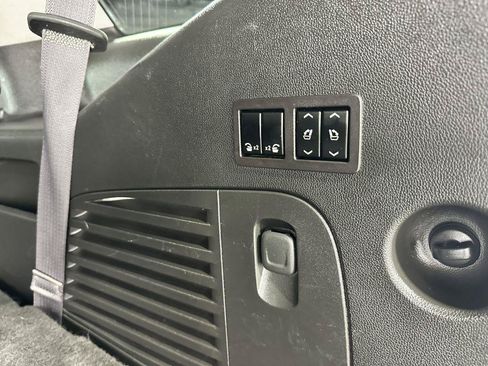 Used 2017 Cadillac Escalade Luxury AWD/4WD image 45