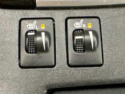 Used 2019 Toyota Highlander XLE w/ Protection Package #3 image 18