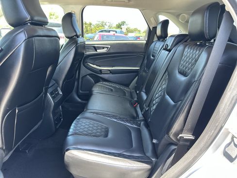 Used 2024 Ford Edge Titanium AWD/4WD image 19