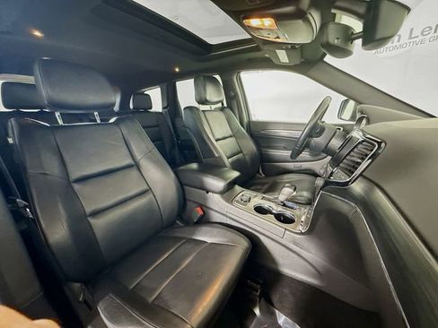 Used 2019 Jeep Grand Cherokee Limited image 27