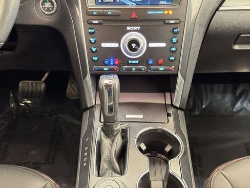Used 2019 Ford Explorer Sport w/ Equipment Group 401A AWD/4WD image 18