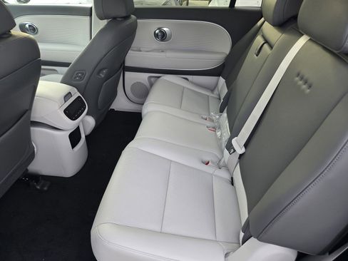 New 2026 Hyundai Ioniq 9 SEL image 16