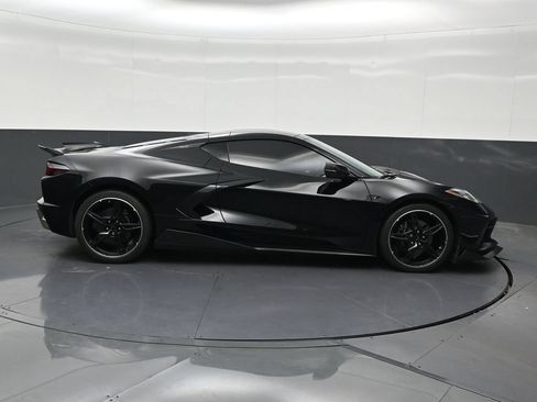 Used 2024 Chevrolet Corvette Stingray Coupe w/ 1LT RWD image 7