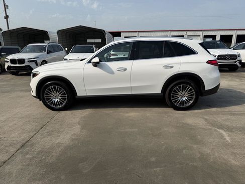 Certified 2025 Mercedes-Benz GLC 300 4MATIC image 16
