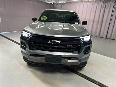 Used 2024 Chevrolet Colorado Z71 w/ Z71 Convenience Package 2 AWD/4WD image 2