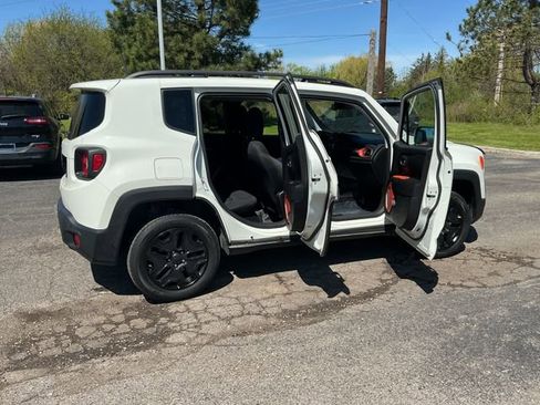 Used 2018 Jeep Renegade Sport w/ Power & Air Group AWD/4WD image 31