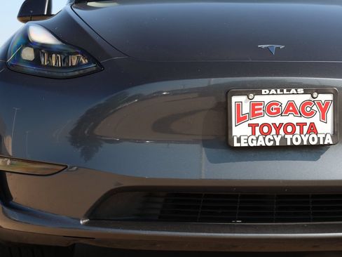 Used 2023 Tesla Model Y Long Range AWD/4WD image 7