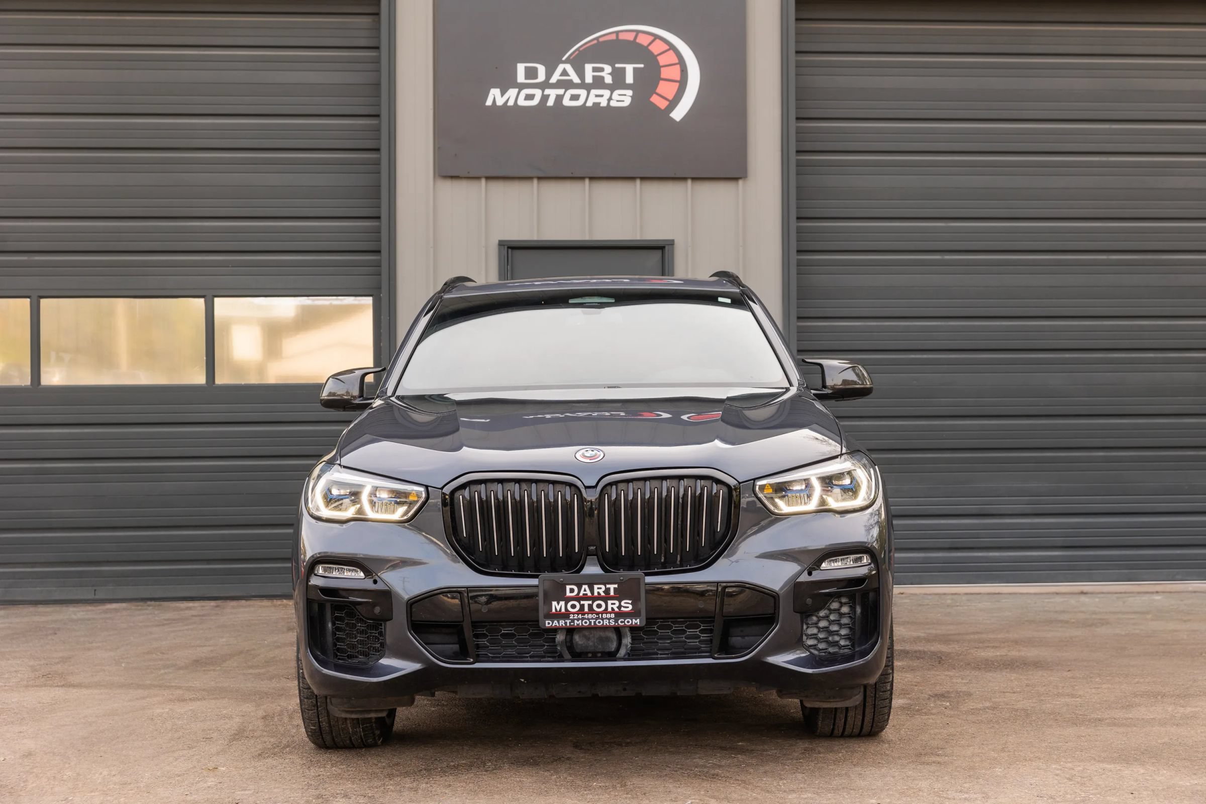 Used 2021 BMW X5 M50i w/ Executive Package AWD/4WD image 2