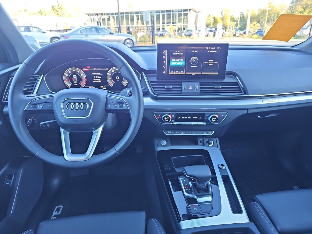 Used 2025 Audi Q5 2.0T Premium w/ Convenience Plus Package AWD/4WD image 12
