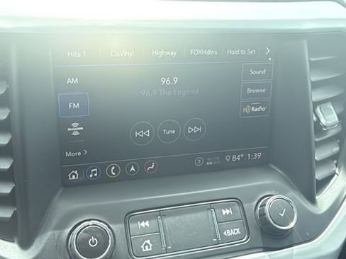 Used 2020 GMC Acadia SLT w/ Trailering Package FWD image 19