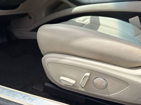 Used 2019 Lincoln MKZ Premiere FWD image 8
