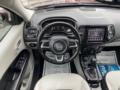 Used 2021 Jeep Compass Limited AWD/4WD image 18