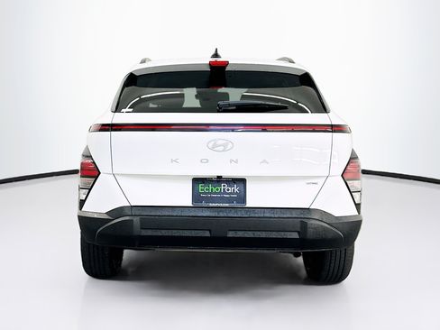 Used 2025 Hyundai Kona SEL AWD/4WD image 7